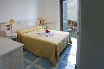 Isolabella Hotel Ventotene Zewnętrze zdjęcie